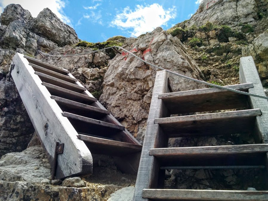 Hiking trails on Monte Piana, Dolomites