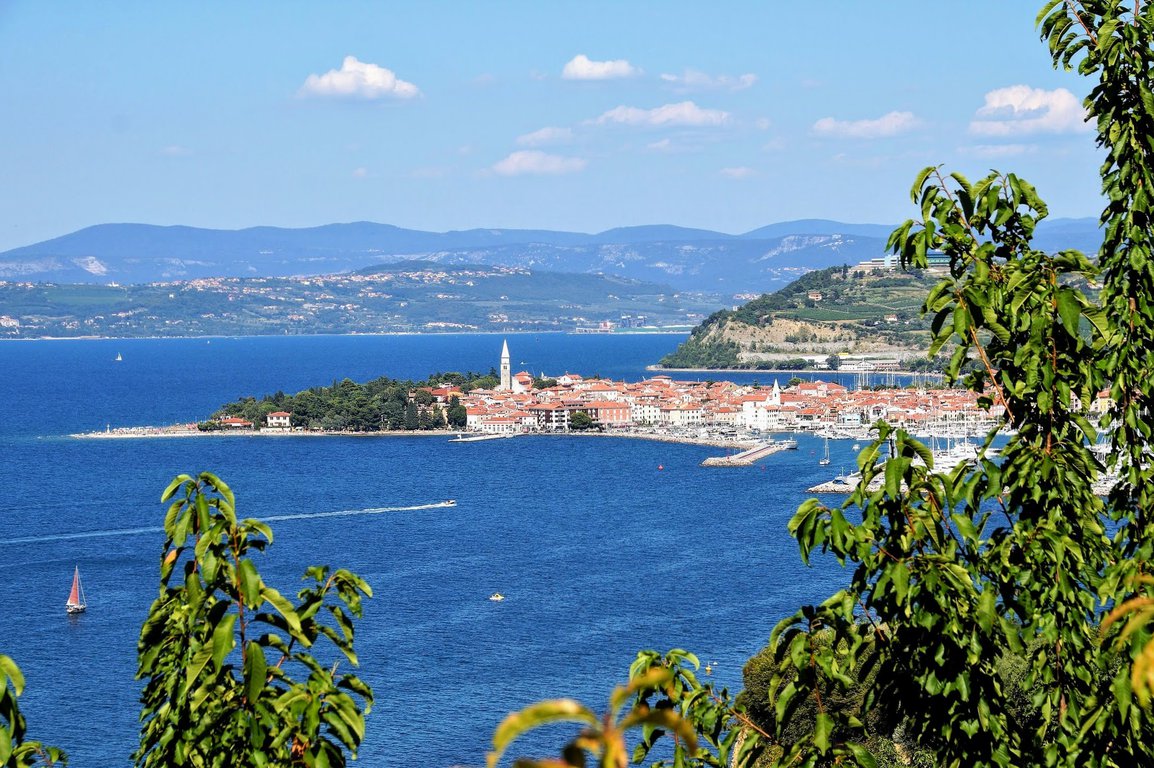 Izola Slovenia.jpg