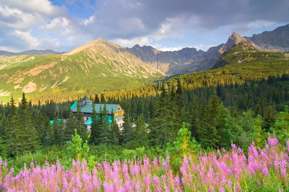 Murowaniec mountain hut Tatra mountains