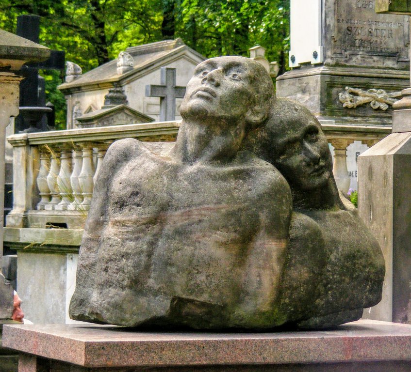 Warsaw cemetery.jpg