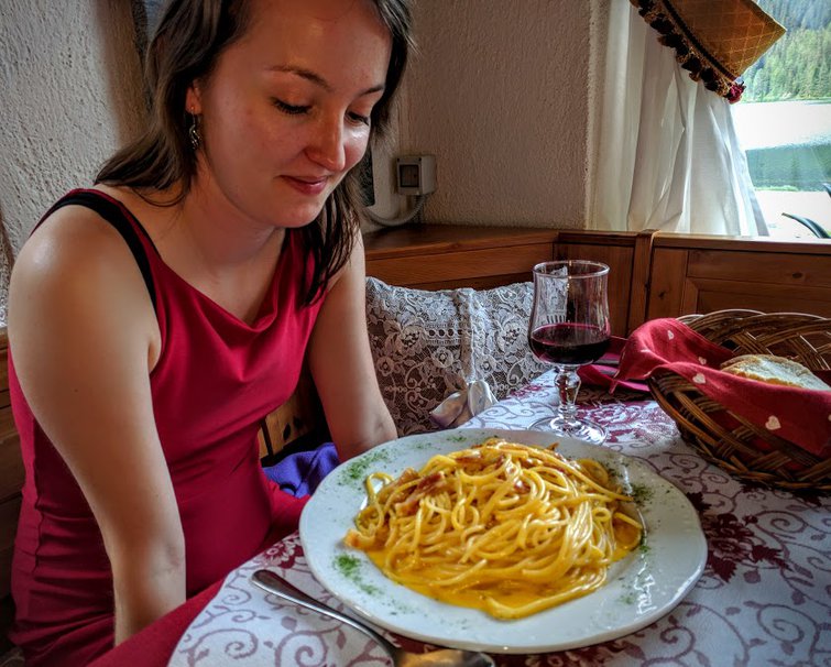 Spaghetti carbonara - Italian food