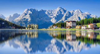 misurina lake italy