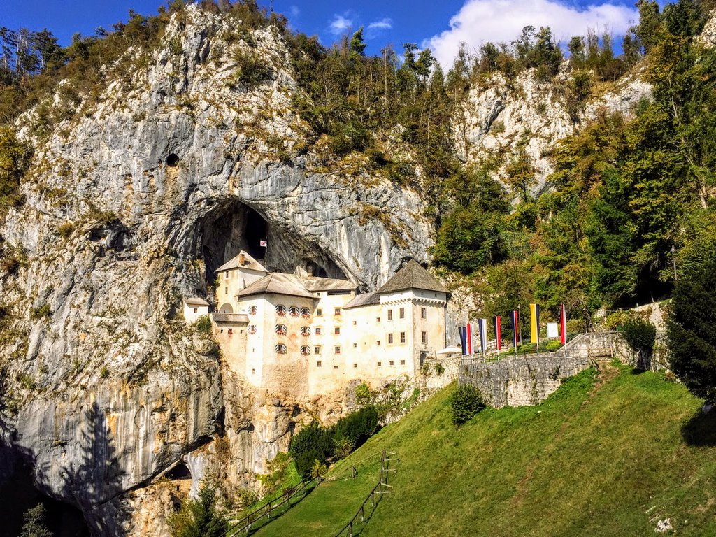predjama castle.jpg