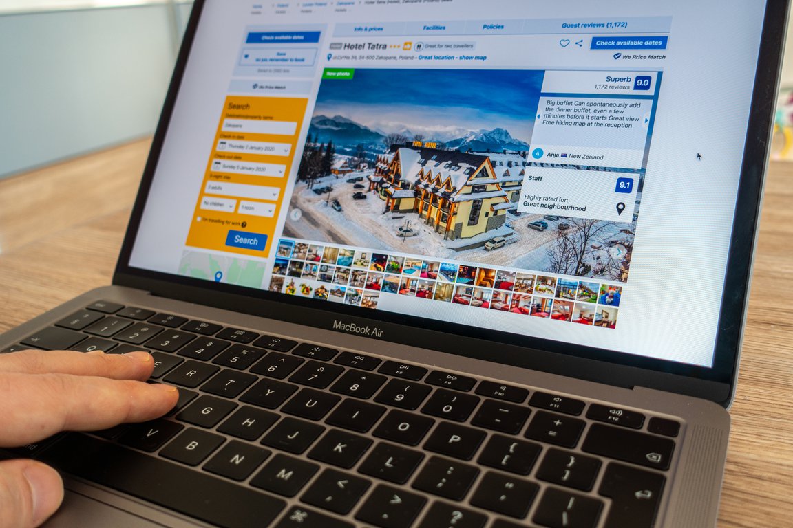 property details on booking com