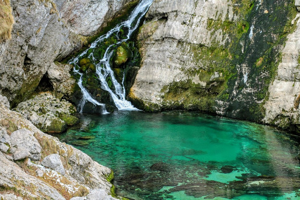 savica waterfall.jpg
