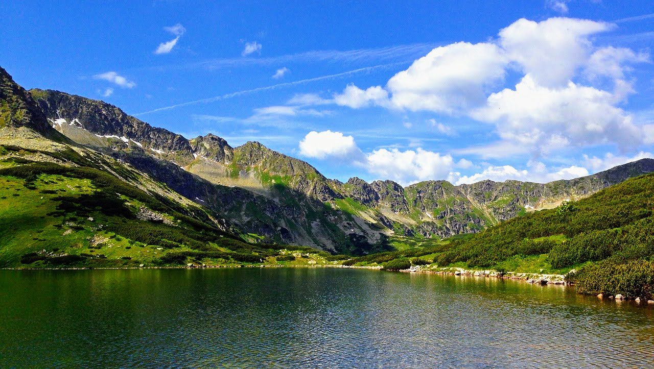valley of the five lakes