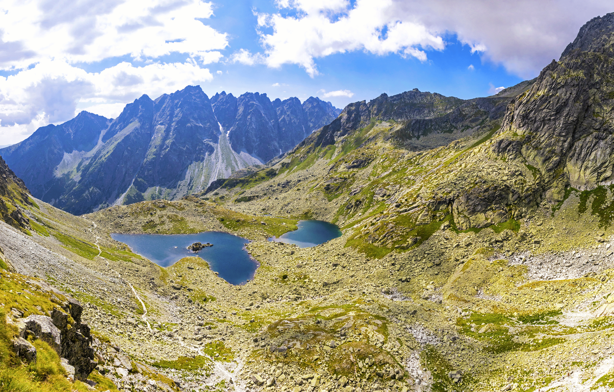 zabie plesa lakes in the vally