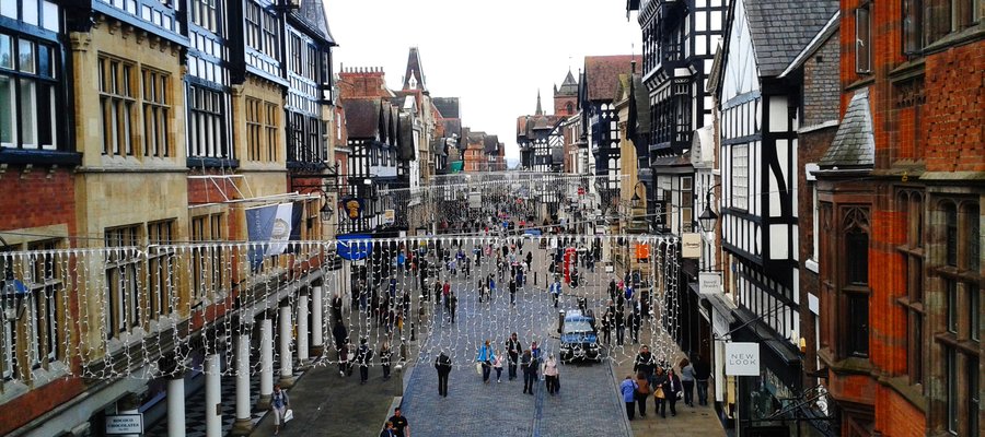 What is worth to see in Chester, UK
