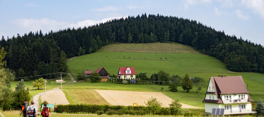 Hiking in Beskid Wyspowy, Poland