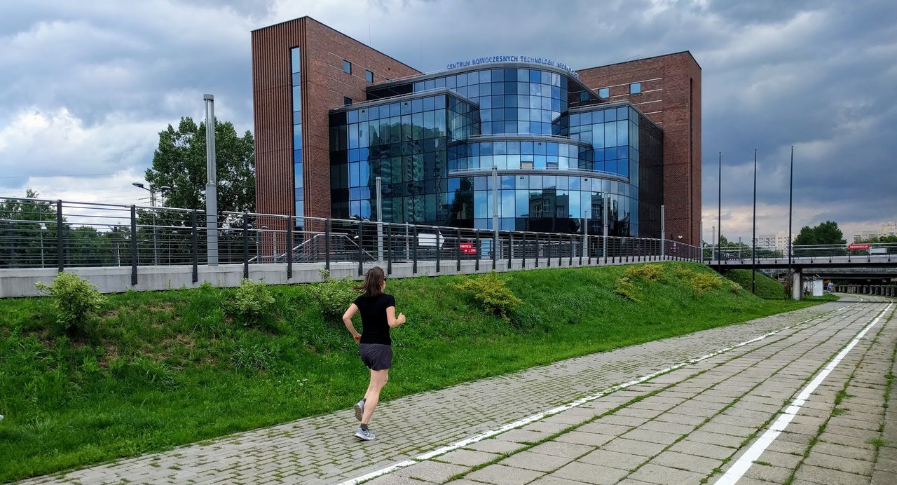 jogging-city-active lifestyle-outdoors