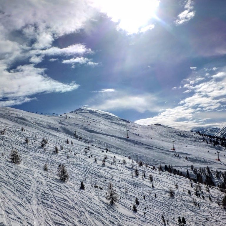 winter_landscape-skiing-mountains-slope-Livigno.original.jpg